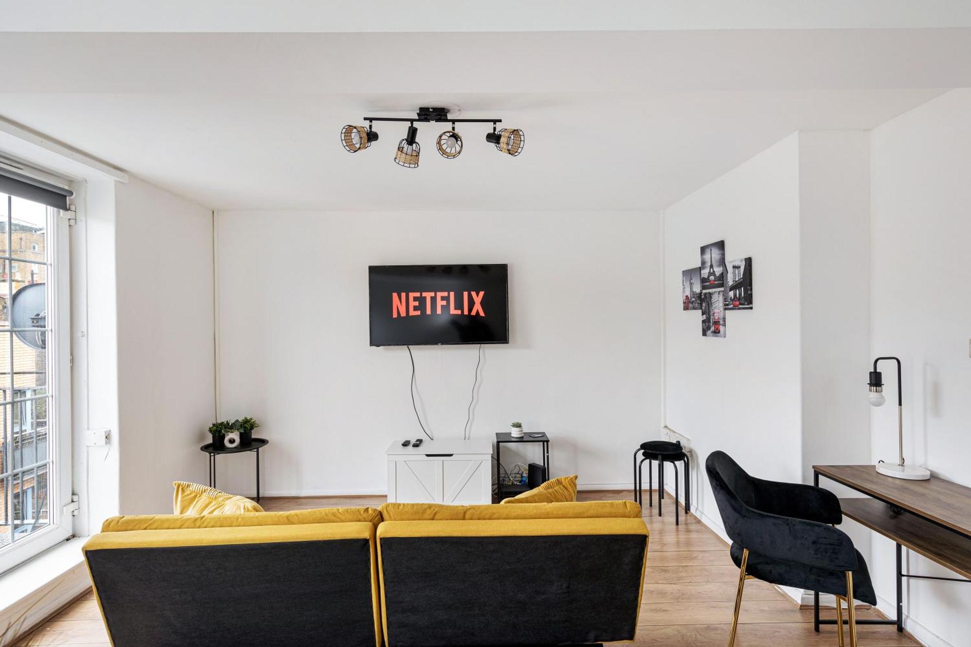 Sleek Shoreditch Hideout - 2 Bed Gem With Balcony In Central לונדון מראה חיצוני תמונה