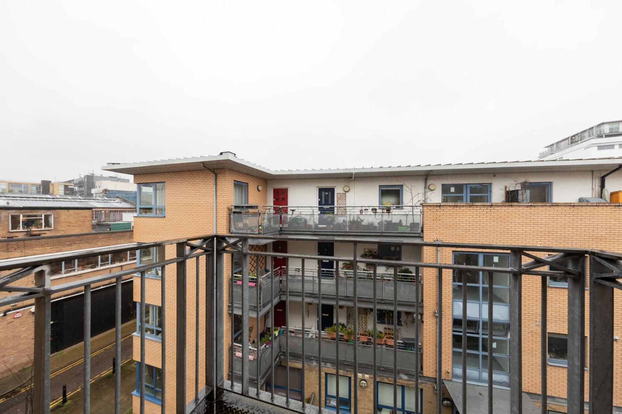 Sleek Shoreditch Hideout - 2 Bed Gem With Balcony In Central לונדון מראה חיצוני תמונה
