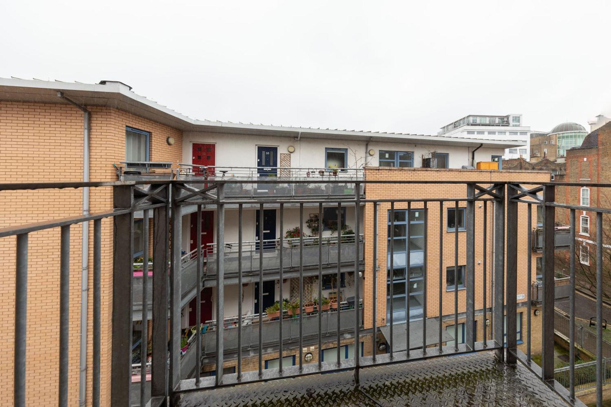 Sleek Shoreditch Hideout - 2 Bed Gem With Balcony In Central לונדון מראה חיצוני תמונה